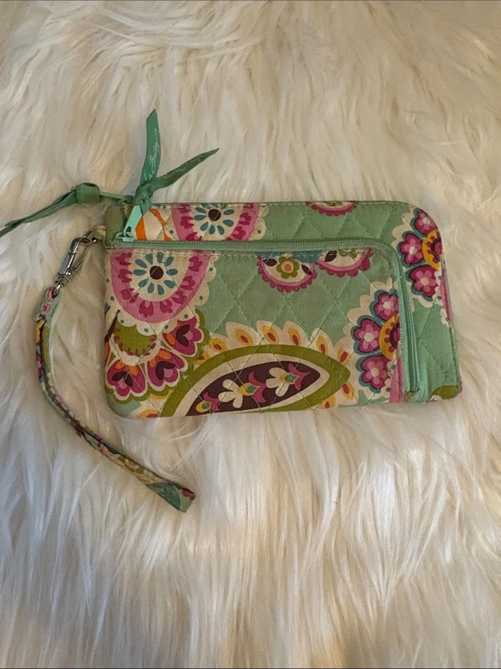 Vera Bradley Mint Floral Quilted Wristlet Clutch